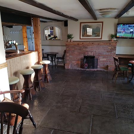 The Marston Inn Yeovil Exterior foto